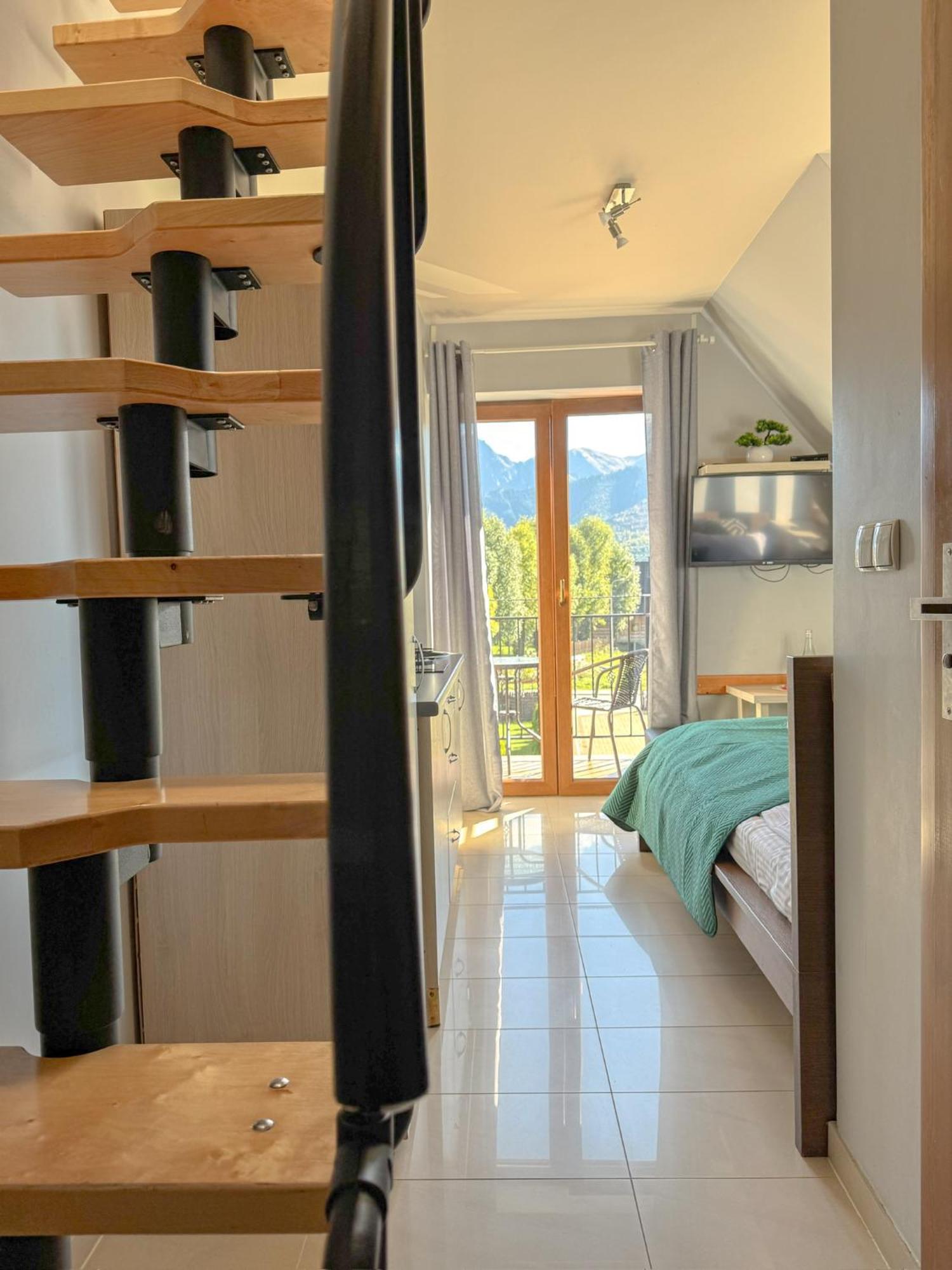 Chrycowka - Jacuzzi, Basen, Sauna Apartmán