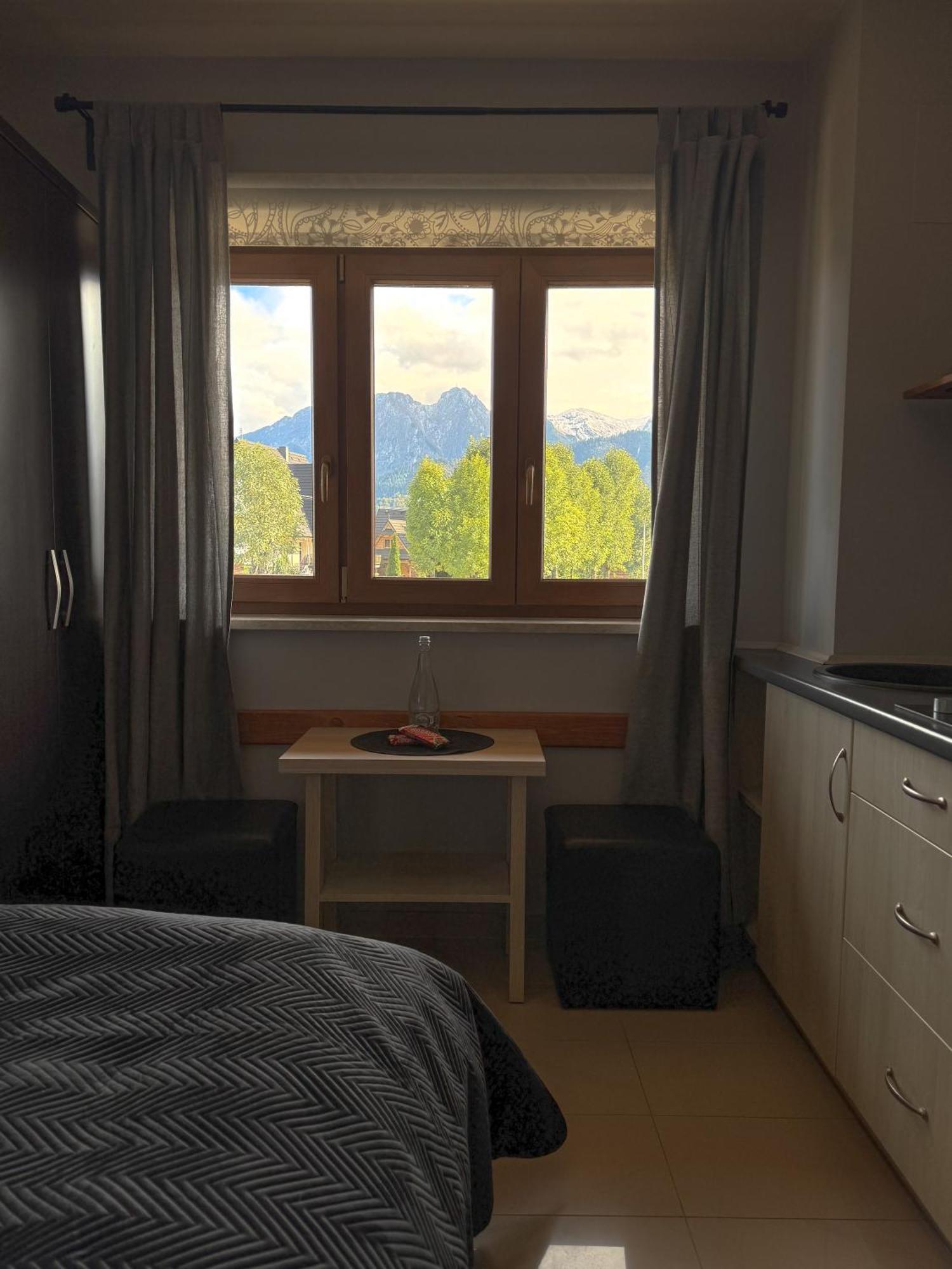 Chrycowka - Jacuzzi, Basen, Sauna Apartmán *